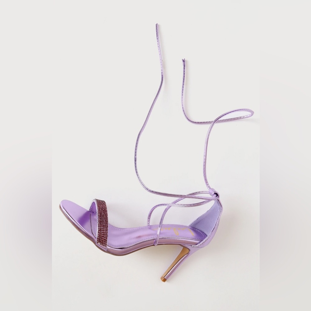 Lulu’s heels 💜 - Picture 4 of 5